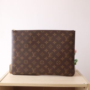 LV Pochette Clés 33cm Brown Monogram Canvas GHW