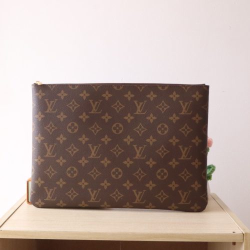 LV Pochette Clés 33cm Brown Monogram Canvas GHW