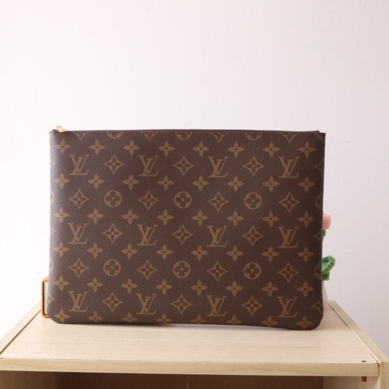 LV Pochette Clés 33cm Brown Monogram Canvas GHW
