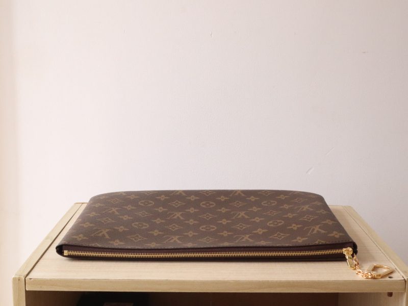 LV Pochette Clés 33cm Brown Monogram Canvas GHW