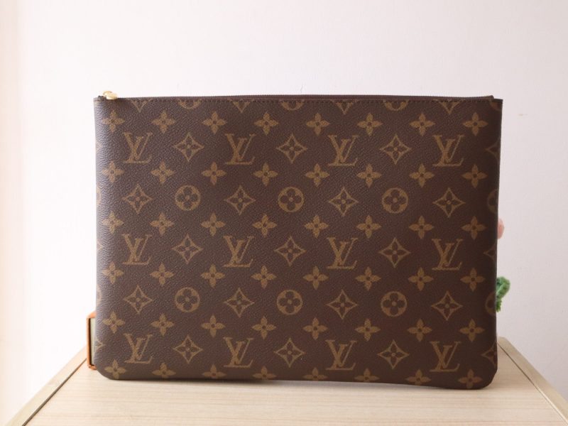 LV Pochette Clés 33cm Brown Monogram Canvas GHW