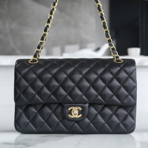 CLASSIC FLAP 25 BLACK LAMBSKIN LIGHT GOLD HARDWARE