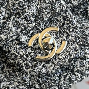 MINI FLAP BAG 20 IN LIGHT GRAY TWEED SILVER HARDWARE