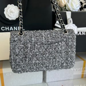 MEDIUM FLAP BAG 25 IN LIGHT GRAY TWEED SILVER HARDWARE