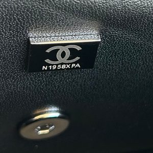 MEDIUM FLAP BAG 25 IN LIGHT GRAY TWEED SILVER HARDWARE