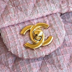 MEDIUM FLAP BAG 25 IN LIGHT PINK TWEED GOLD HARDWARE