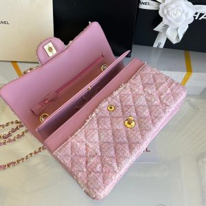 MEDIUM FLAP BAG 25 IN LIGHT PINK TWEED GOLD HARDWARE