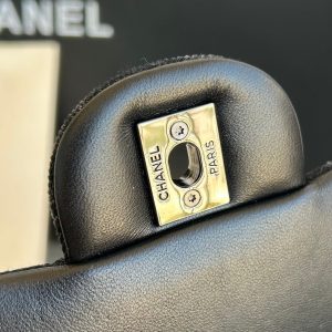 img_b4a5a2ed_20241023_i1729663400_2768_1_jpg SMALL FLAP BAG 20 IN BLACK DENIM AND CALFSKIN LINING SILVER HARDWARE