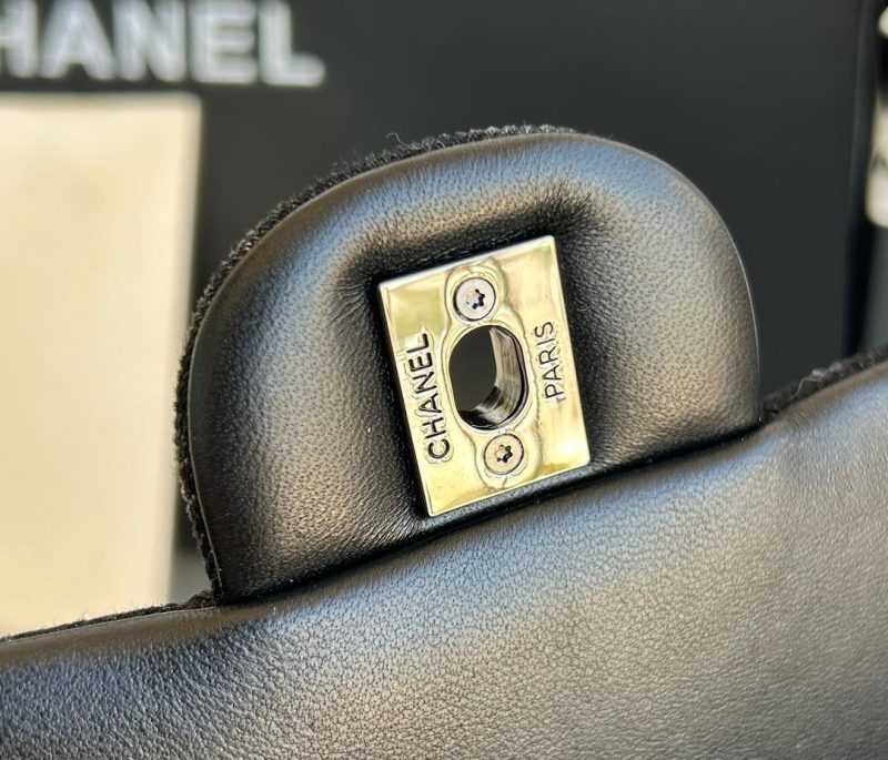 img_b4a5a2ed_20241023_i1729663400_2768_1_jpg SMALL FLAP BAG 20 IN BLACK DENIM AND CALFSKIN LINING SILVER HARDWARE