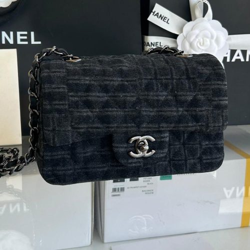 img_b4a5a2ed_20241023_i1729663400_8812_0_jpg SMALL FLAP BAG 20 IN BLACK DENIM AND CALFSKIN LINING SILVER HARDWARE