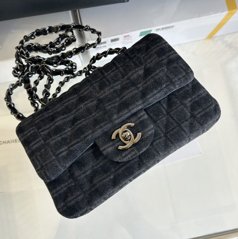 img_b4a5a2ed_20241023_i1729663401_6143_6_jpg SMALL FLAP BAG 20 IN BLACK DENIM AND CALFSKIN LINING SILVER HARDWARE