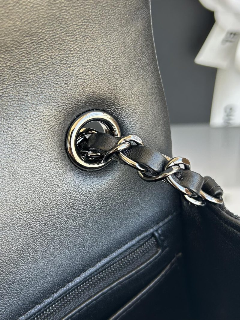 img_b4a5a2ed_20241023_i1729663401_8180_8_jpg SMALL FLAP BAG 20 IN BLACK DENIM AND CALFSKIN LINING SILVER HARDWARE