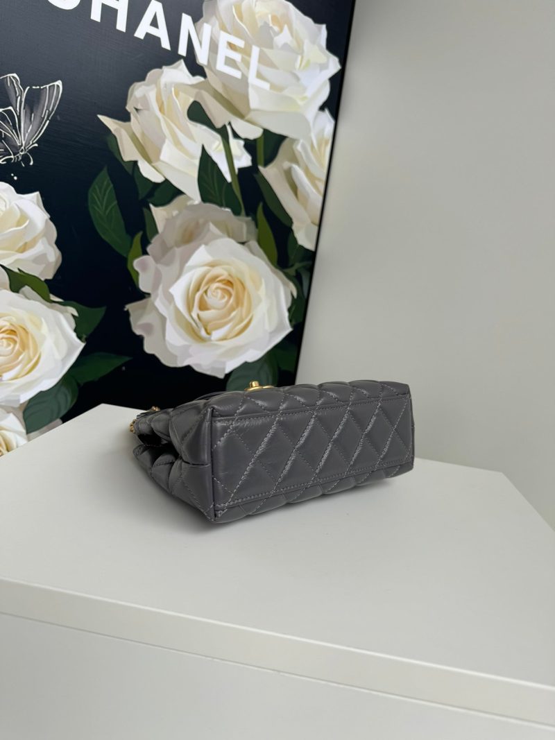 cc 24a nano 19cm kelly shopper bag smoke gray lambskin