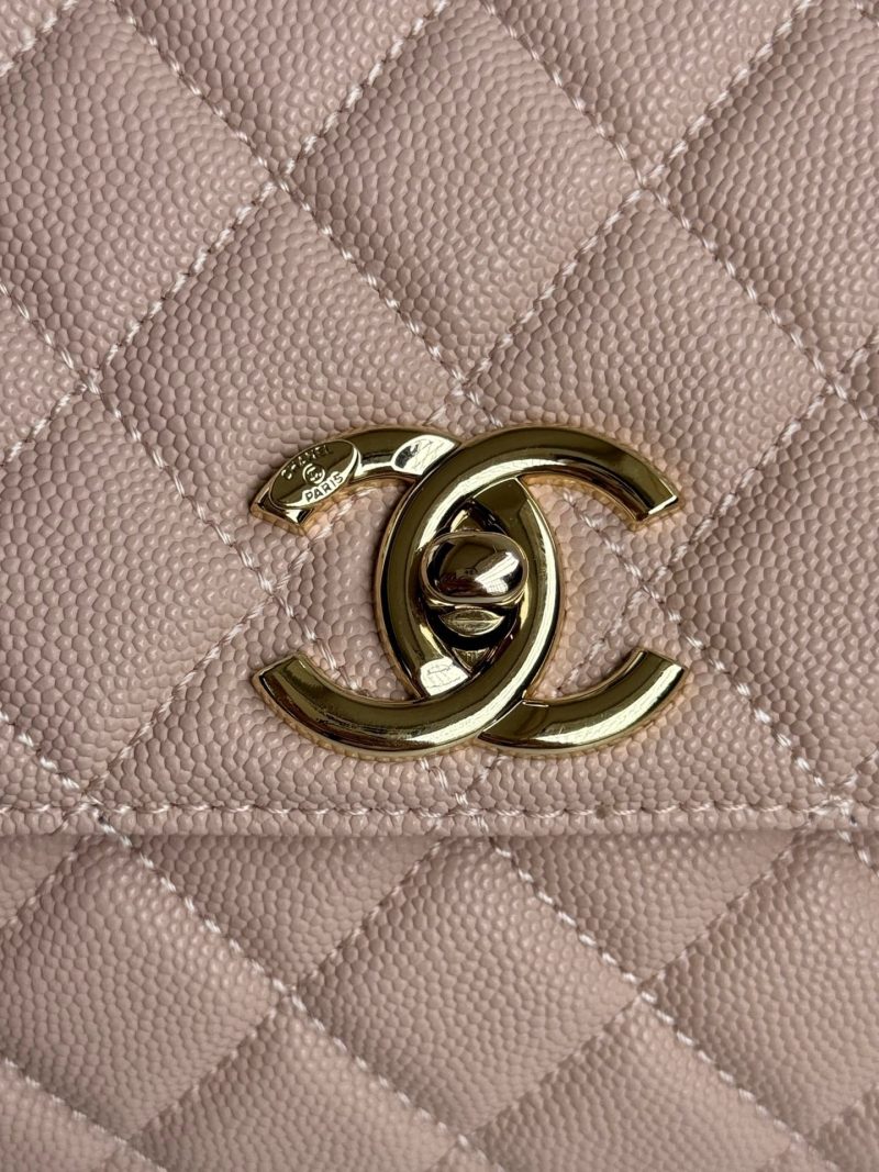 img_b5cc9469_20240604_i1717485034_6599_5_jpg coco handle medium 29cm pink beige quilted caviar leather gold hardware