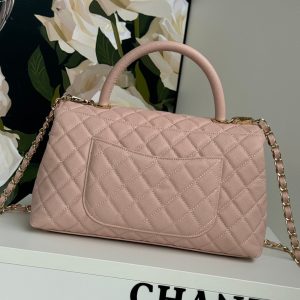 img_b5cc9469_20240604_i1717485034_898_8_jpg coco handle medium 29cm pink beige quilted caviar leather gold hardware