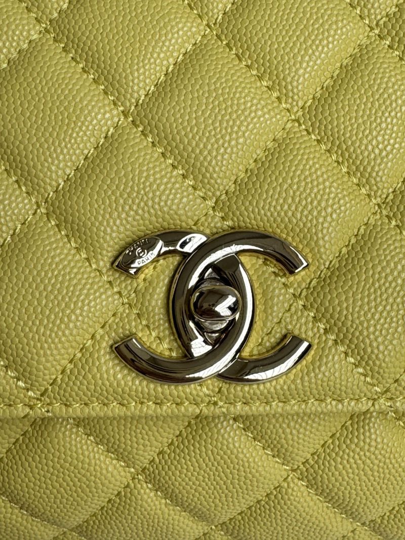 img_b5cc9469_20240604_i1717485087_4453_2_jpg coco handle medium 29cm yellow quilted caviar leather gold hardware