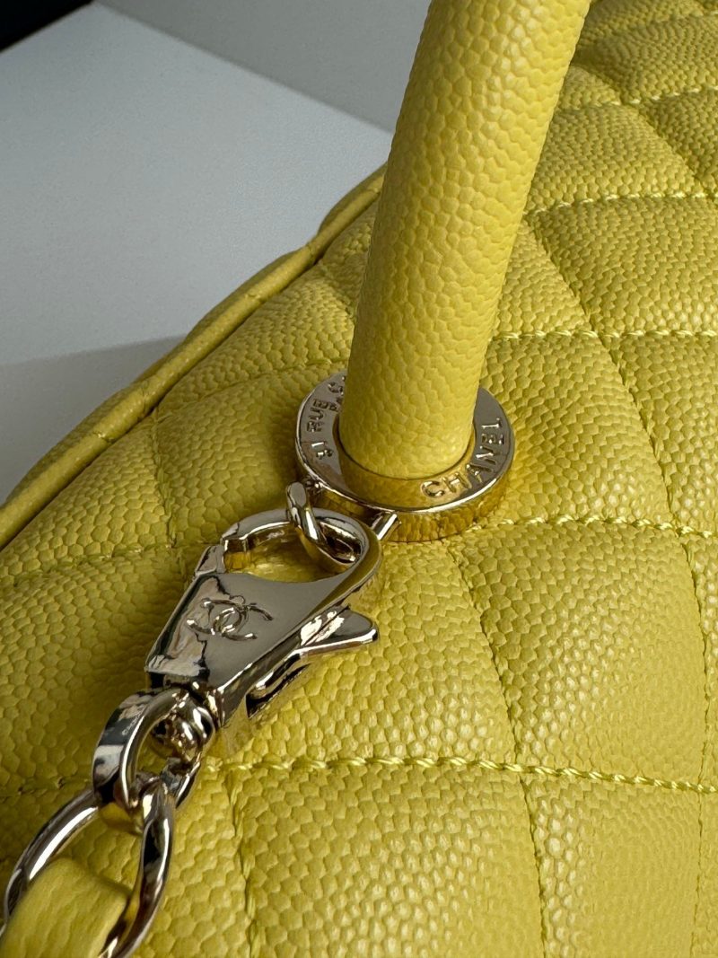 img_b5cc9469_20240604_i1717485087_4897_5_jpg coco handle medium 29cm yellow quilted caviar leather gold hardware