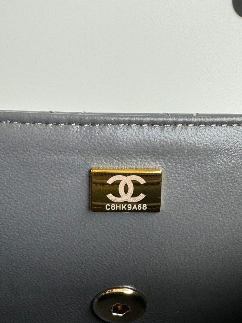 24c mini flap bag 20cm with top handle grey patent calfskin