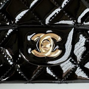 MINI FLAP BAG 20 IN BLACK GLOSSY CALFSKIN GOLD HARDWARE