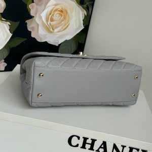 img_b5cc9469_20240701_i1719829113_2622_6_jpg coco handle medium 29cm grey quilted caviar leather gold hardware