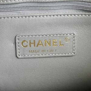 img_b5cc9469_20240701_i1719829113_3784_5_jpg coco handle medium 29cm grey quilted caviar leather gold hardware