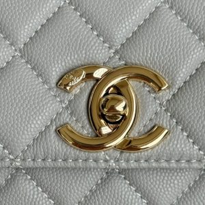 img_b5cc9469_20240701_i1719829113_4957_4_jpg coco handle medium 29cm grey quilted caviar leather gold hardware