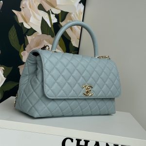 img_b5cc9469_20240701_i1719829204_3603_8_jpg coco handle medium 29cm sky blue quilted caviar leather gold hardware