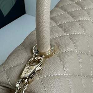 img_b5cc9469_20240701_i1719829306_4653_3_jpg coco handle medium 29cm pink beige quilted caviar leather gold hardware