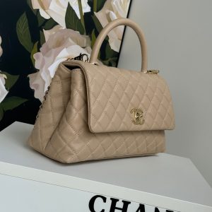 img_b5cc9469_20240701_i1719829306_9995_6_jpg coco handle medium 29cm pink beige quilted caviar leather gold hardware