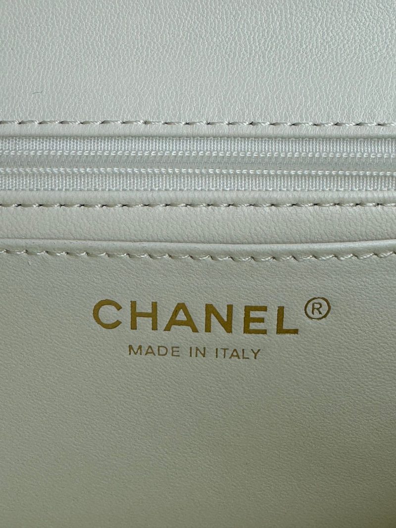 24c mini flap bag 20cm with top handle white lambskin