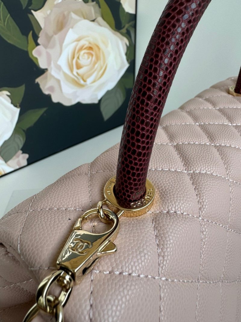 img_b5cc9469_20240806_i1722935763_8136_1.jpg_1 coco handle medium 29cm pastel pink red quilted caviar leather gold hardware