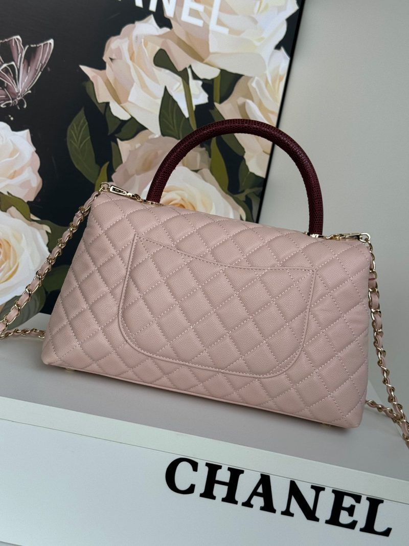 img_b5cc9469_20240806_i1722935763_9562_3.jpg_1 coco handle medium 29cm pastel pink red quilted caviar leather gold hardware