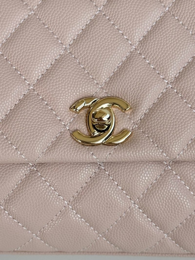 img_b5cc9469_20240806_i1722935787_2979_5_jpg coco handle flap bag 24cm pastel pink quilted caviar leather