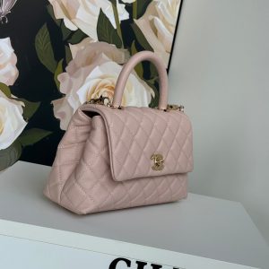 img_b5cc9469_20240806_i1722935787_8846_1_jpg coco handle flap bag 24cm pastel pink quilted caviar leather