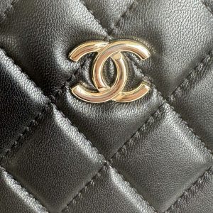 SMALL BOX BAG 18 IN BLACK LAMBSKIN GOLD HARDWARE