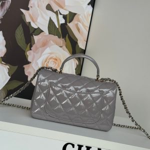 MINI FLAP BAG 20 IN LIGHT GRAY GLOSSY CALFSKIN GOLD HARDWARE