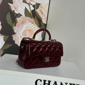 MINI FLAP BAG 20 IN MAHOGANY RED GLOSSY CALFSKIN GOLD HARDWARE