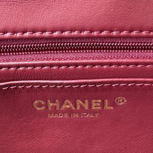 MINI FLAP BAG 20 IN MAHOGANY RED GLOSSY CALFSKIN GOLD HARDWARE