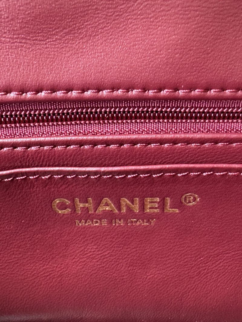 MINI FLAP BAG 20 IN MAHOGANY RED GLOSSY CALFSKIN GOLD HARDWARE