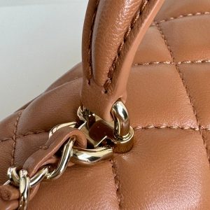 FLAP BAG 20 IN BRONZE BROWN LAMBSKIN WITH HANDLE