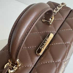 MEDIUM BOX BAG 22 IN CHOCOLATE LAMBSKIN GOLD HARDWARE