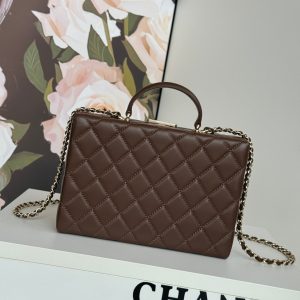 MEDIUM BOX BAG 22 IN CHOCOLATE LAMBSKIN GOLD HARDWARE