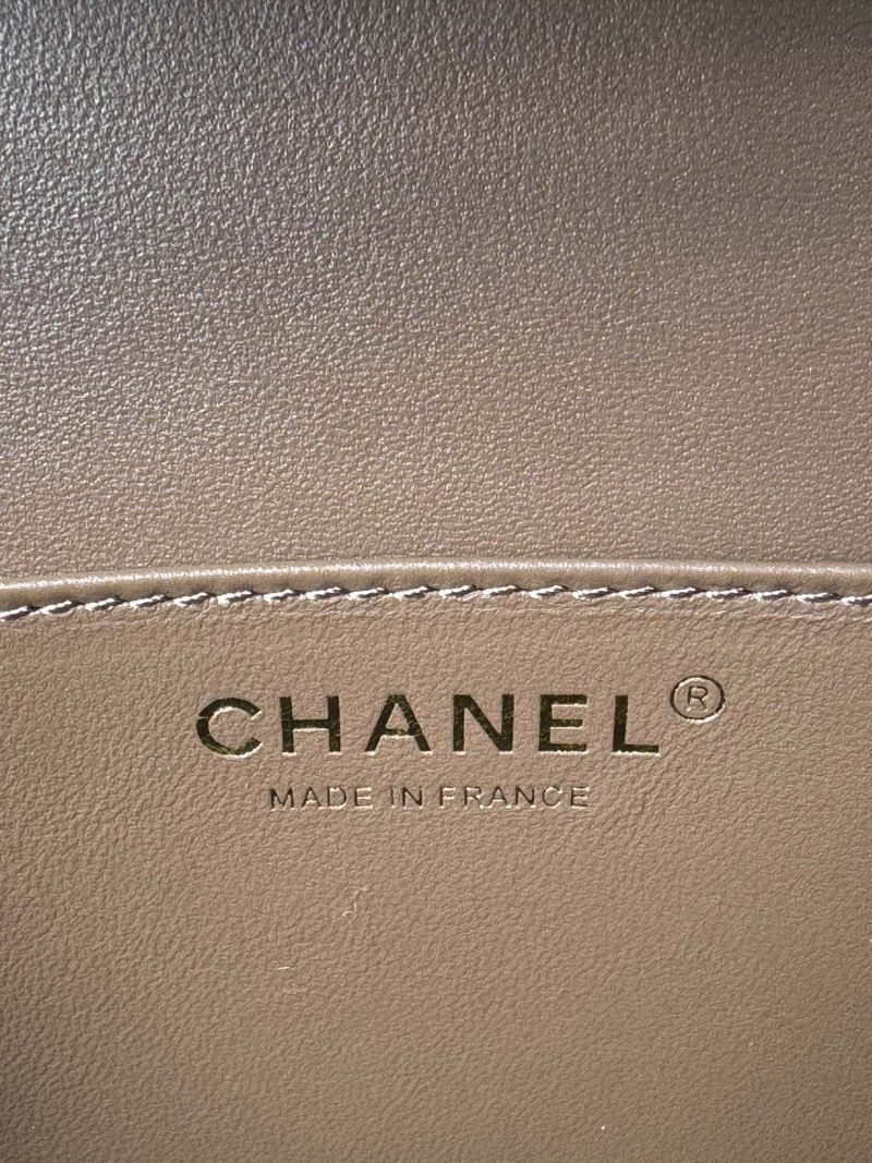 MEDIUM BOX BAG 22 IN CHOCOLATE LAMBSKIN GOLD HARDWARE