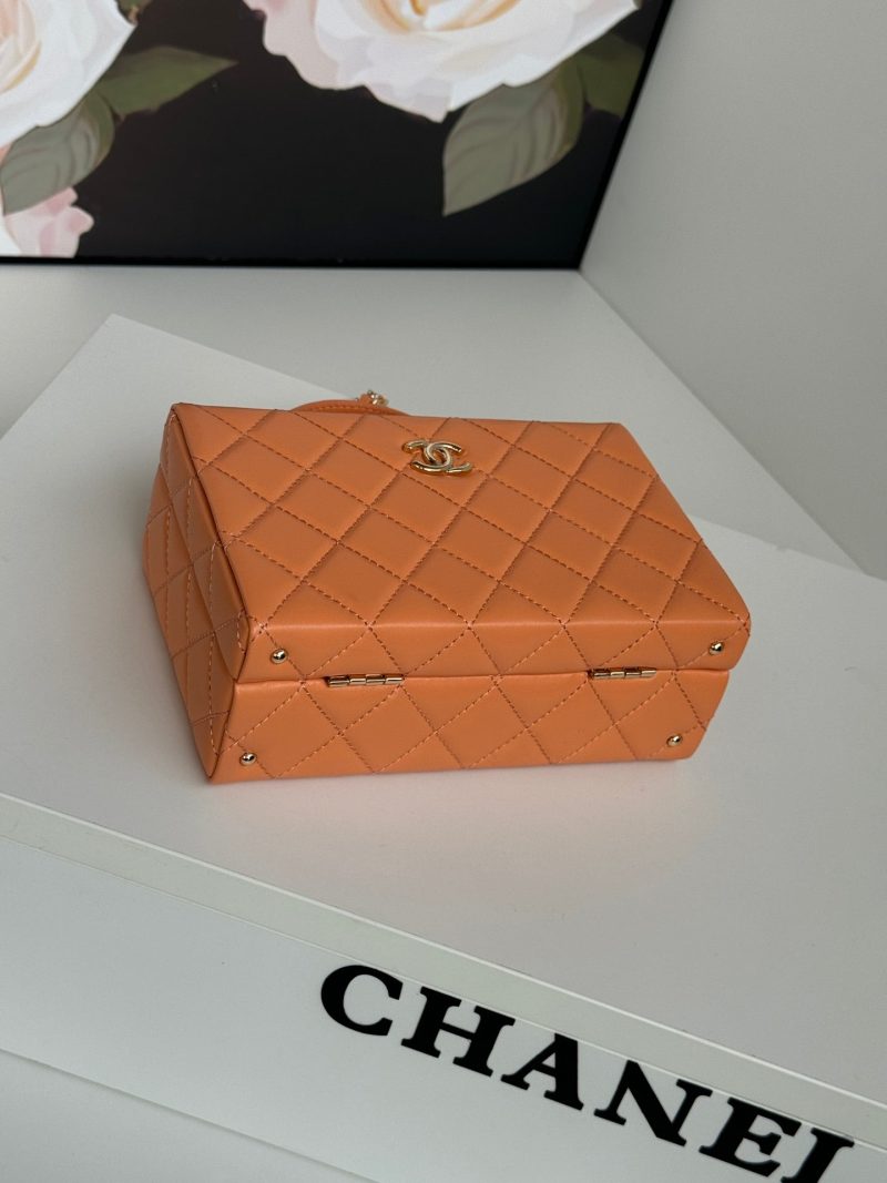 SMALL BOX BAG 18 IN CARROT LAMBSKIN GOLD HARDWARE