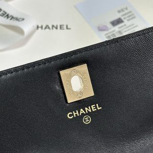 FLAP BAG 18 WITH HANDLE IN BLACK CALFSKIN GOLD HARDWARE