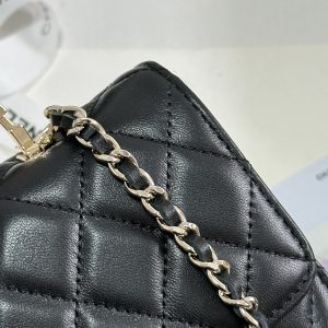 FLAP BAG 18 WITH HANDLE IN BLACK CALFSKIN GOLD HARDWARE