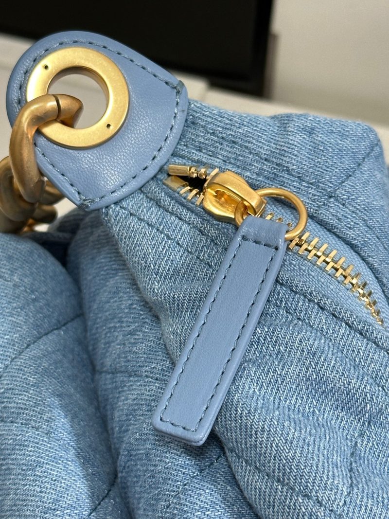 img_b885826e_20250112_i1736659480005_1695_0_4.jpg_1 CC 25C Hobo 35cm Baby Blue Demin Gold Hardware 243567