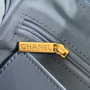 img_b885826e_20250112_i1736659480493_41_0_7.jpg_1 CC 25C Hobo 35cm Baby Blue Demin Gold Hardware 243567