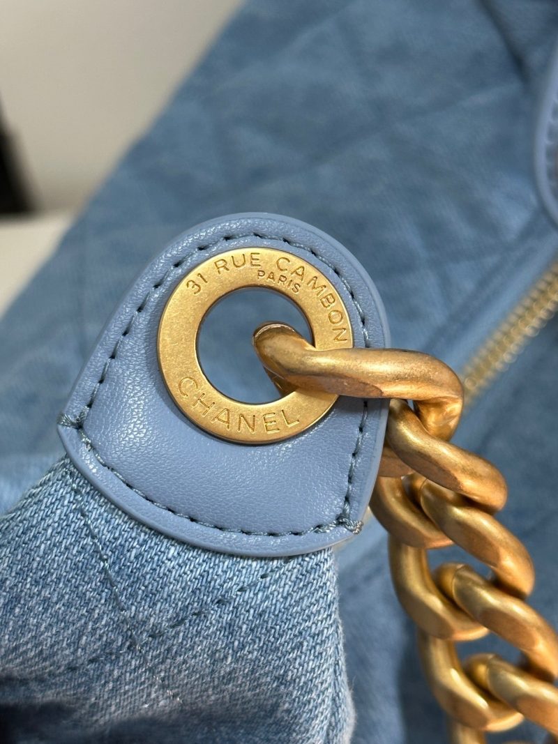 img_b885826e_20250112_i1736659480717_7665_0_2.jpg_1 CC 25C Hobo 35cm Baby Blue Demin Gold Hardware 243567