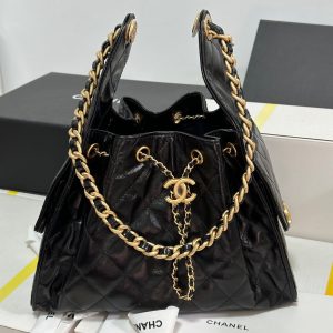 CC 25C Hobo Bag 30cm Black Lambskin